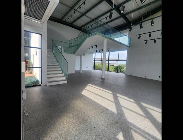 351M² OFFICE FOR SALE IN UMHLANGA CENTRAL